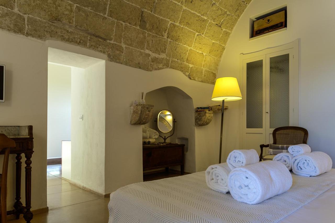 Tenutayala - Residenza Agrituristica Parabita Exterior photo