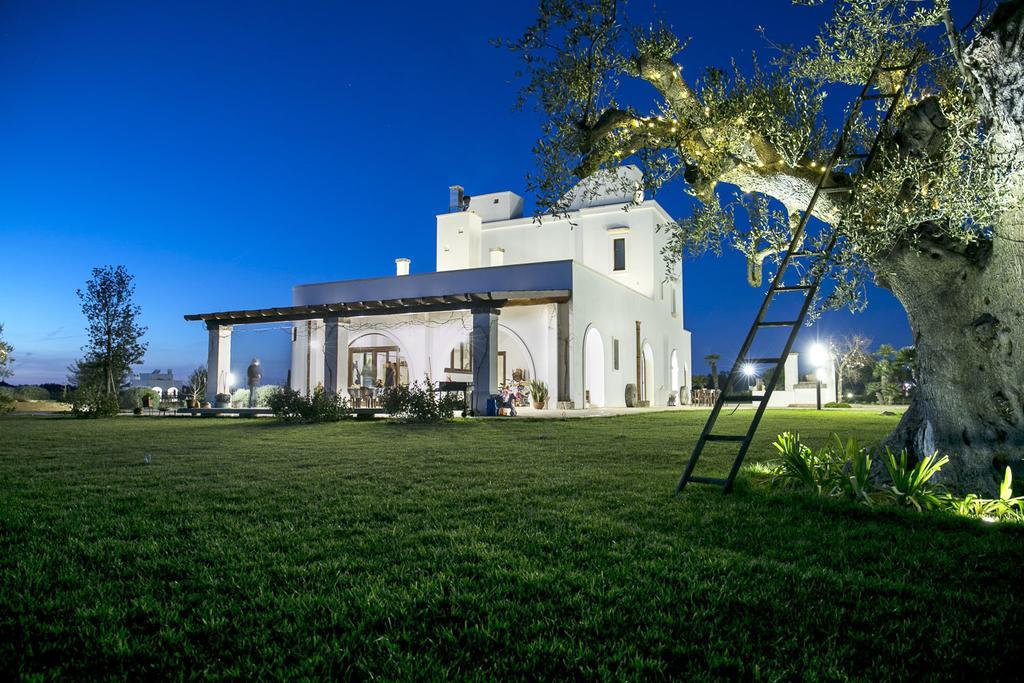 Tenutayala - Residenza Agrituristica Parabita Exterior photo