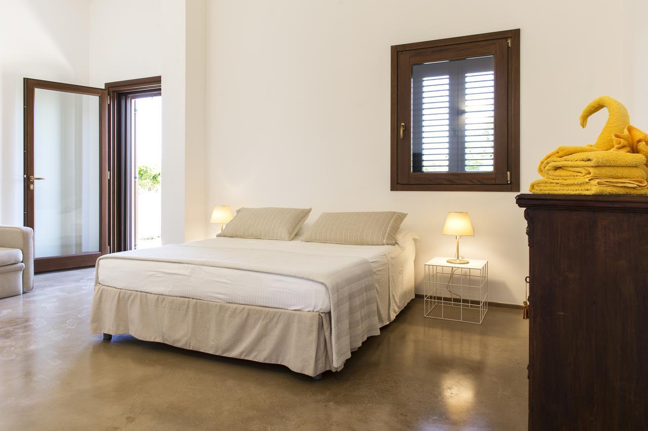 Tenutayala - Residenza Agrituristica Parabita Exterior photo